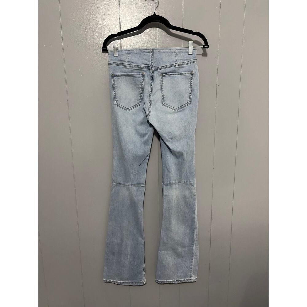 Free People We The Free Voyager Blue Penny Pull-On Boho Flare Jeans 26 - Picture 5 of 9